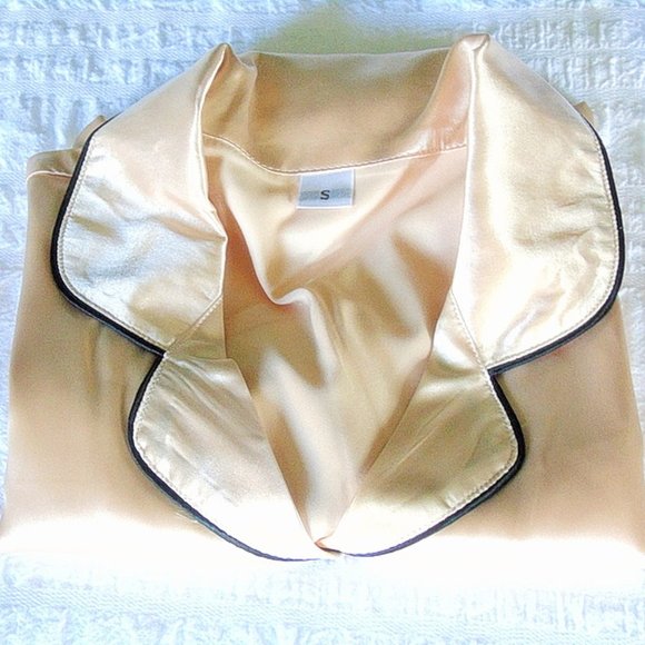 Pink Night Gown with Black Piping US Size Small - Picture 2 of 7